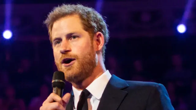 Prince Harry’s AI speech grinds to a halt after teleprompter glitch in New York